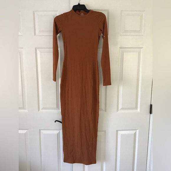 SKIMS Fits Everybody Crew Neck Long Sleeve Dress | Bronze - Picture 11 of 13